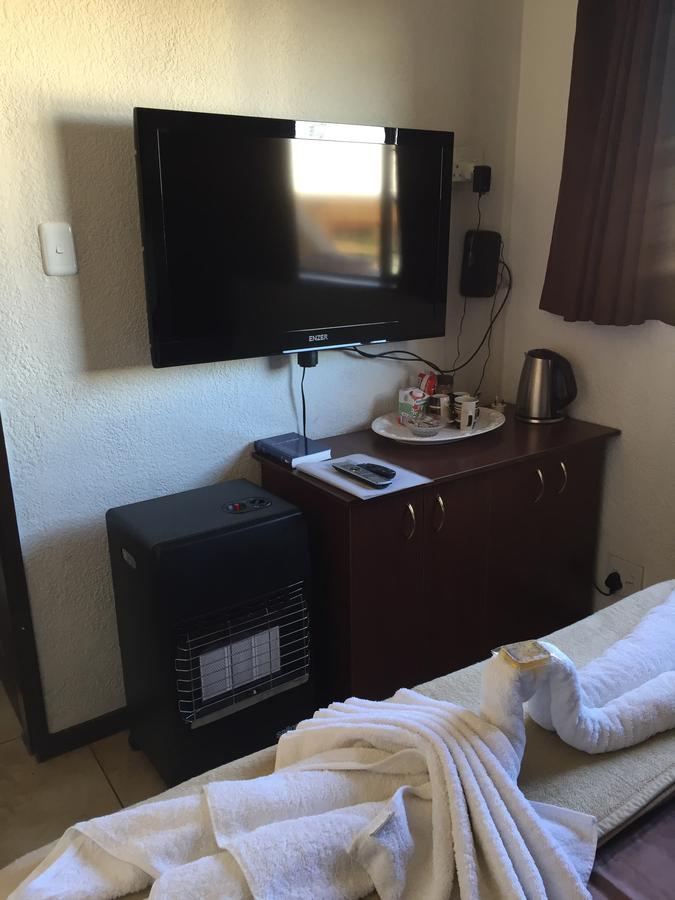 Eagle Crest Executive Lodge エデンベール エクステリア 写真